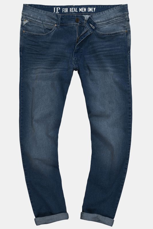 Jean Lightweight 5 poches, coupe Regular Fit et ventre confort - jusqu'au 38/74