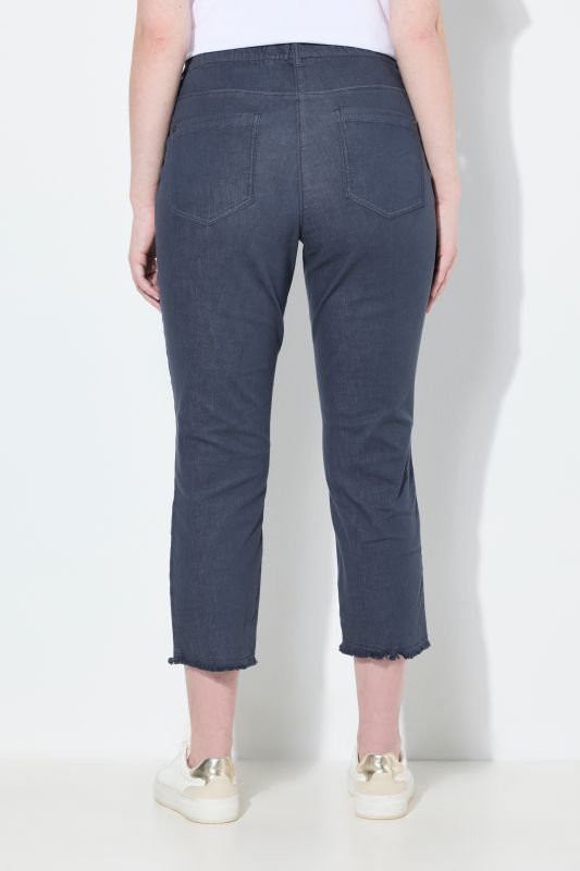 Pantalon 7/8 Sienna. Jambe étroite et ourlet frangé
