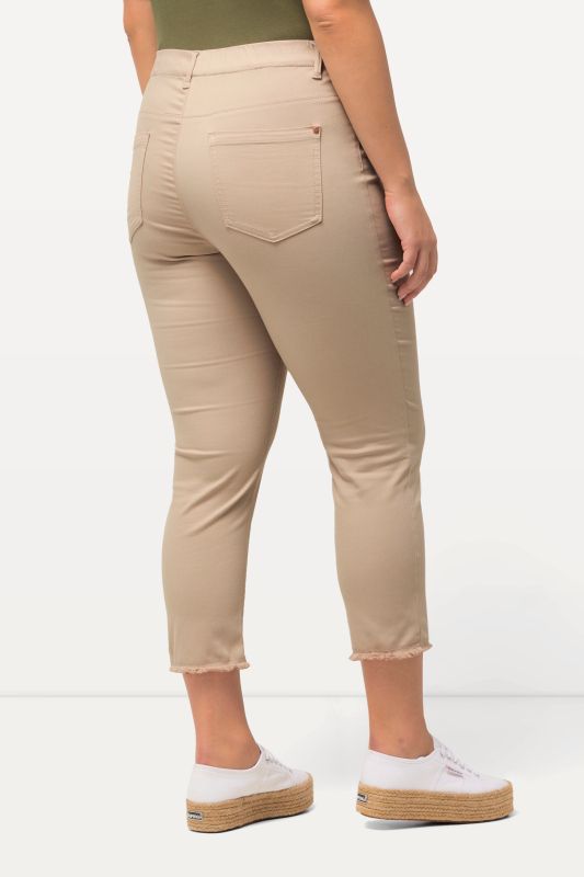Pantalon 7/8 Sienna. Jambe étroite et ourlet frangé