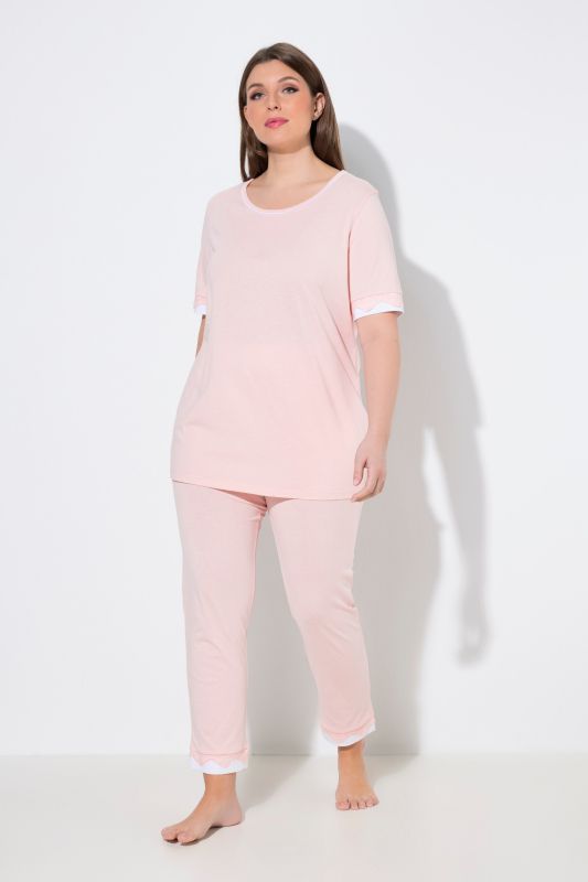 Pyjama deux pièces, T-shirt décolleté rond et manches courtes, liserés en dentelle