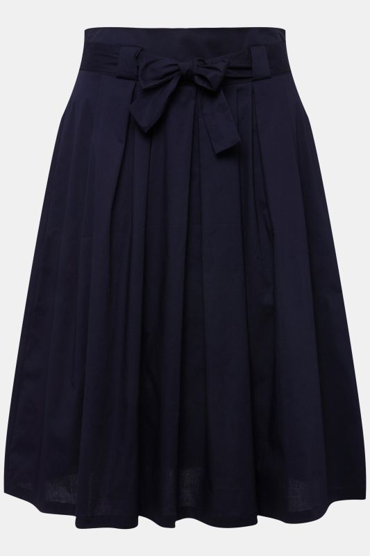 Jupe plissée, coupe évasée. Taille confortable à cordon