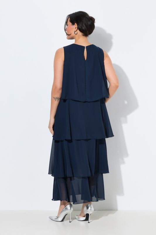 Robe maxi en mousseline, modèle sans manches, volant et décolleté bateau