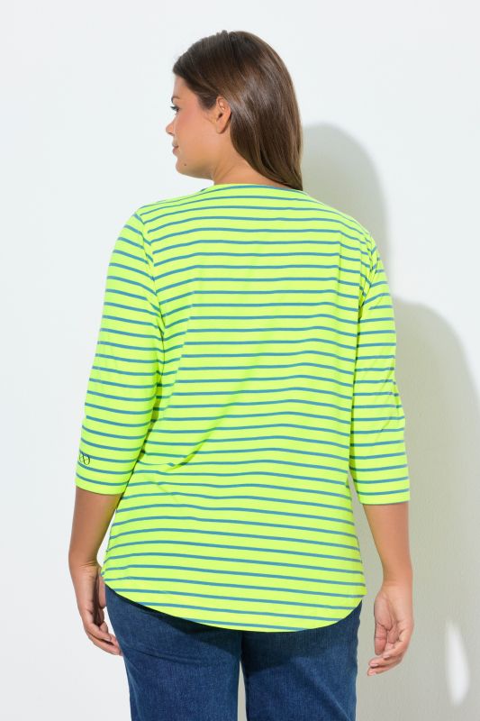 T-shirt rayé. Manches 3/4 et col rond