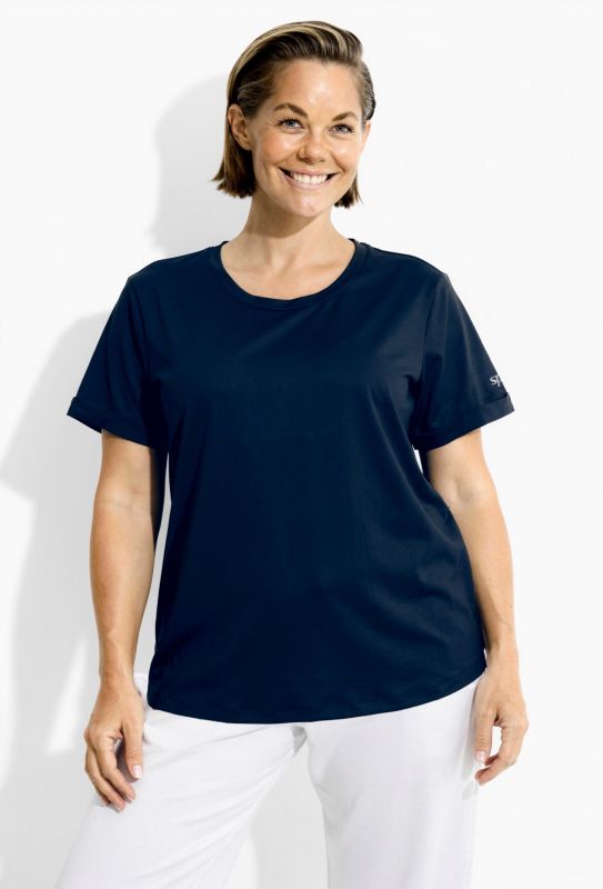 T-shirt technique UV 50+. Col rond et manches courtes. Matière recyclée