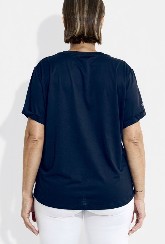 T-shirt technique UV 50+. Col rond et manches courtes. Matière recyclée