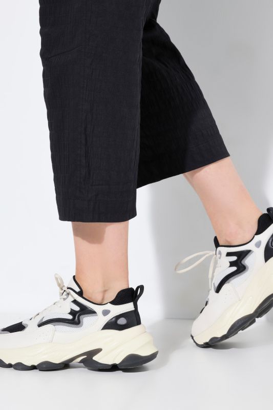 Pantalon 7/8 Ruby, jambe droite. Genoux préformés et taille élastique