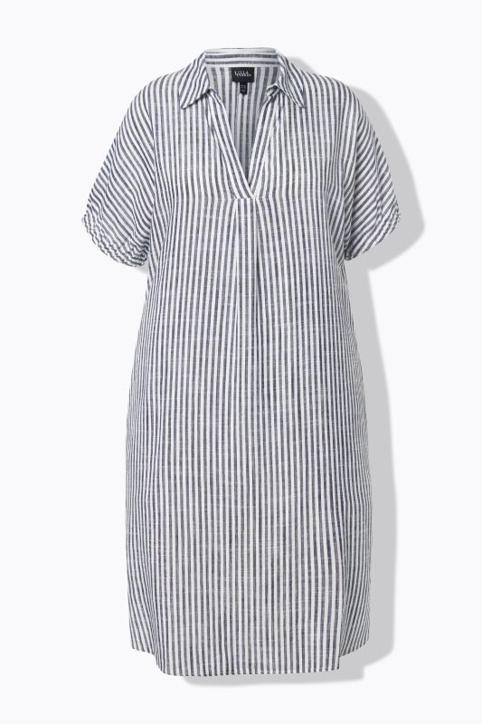 Robe oversize en lin mélangé. Rayures. Col chemise et manches courtes
