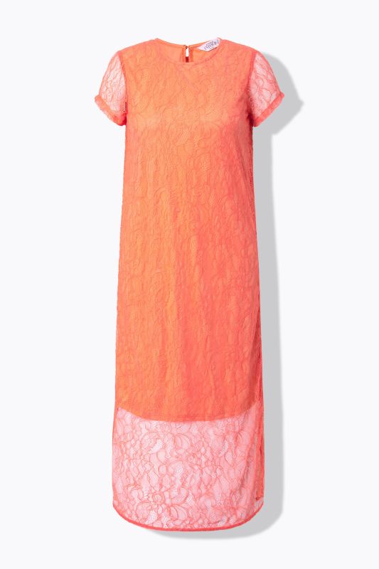 Robe maxi avec dentelle, fond de robe opaque et coupe Fitted Shape