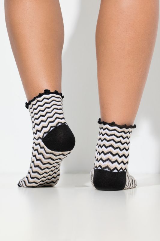 Lot de 2 paires de chaussettes, uni/motif chevrons, tige courte avec ruchés