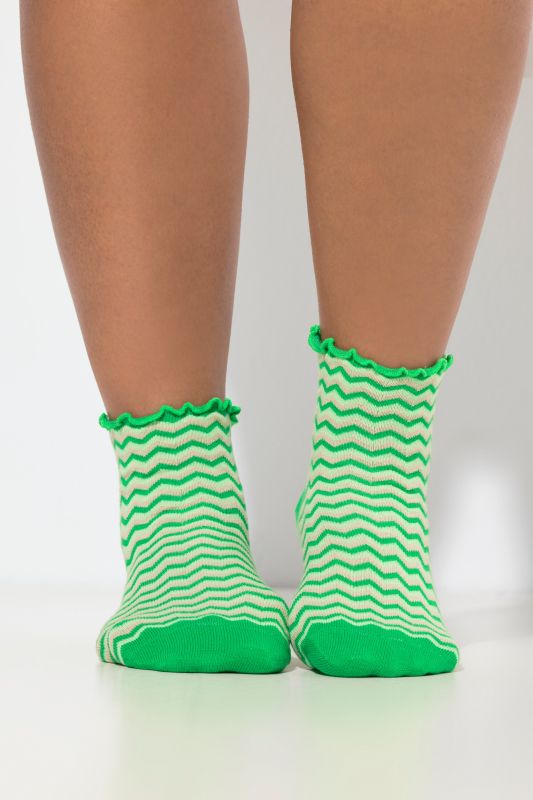 Lot de 2 paires de chaussettes, uni/motif chevrons, tige courte avec ruchés