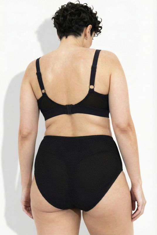 Bikini sans bonnets souples, bretelles ajustables, matière recyclée