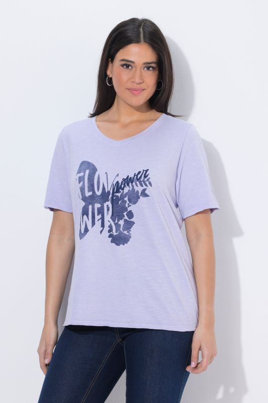 T-shirt motif papillon, décolleté en V et manches courtes, coupe Classic Fit