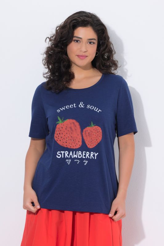 T-shirt motif fraises, coupe Classic Fit, col rond et manches courtes