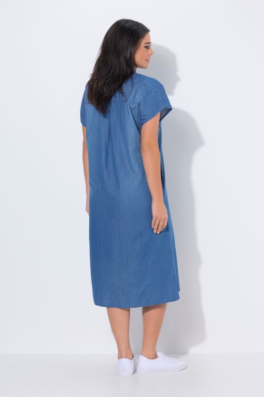 Robe midi aspect jean, col chemise et fermeture zippée, manches courtes