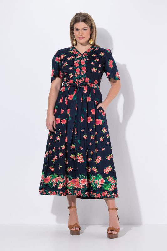 Robe maxi à fleurs, décolleté en V et manches courtes