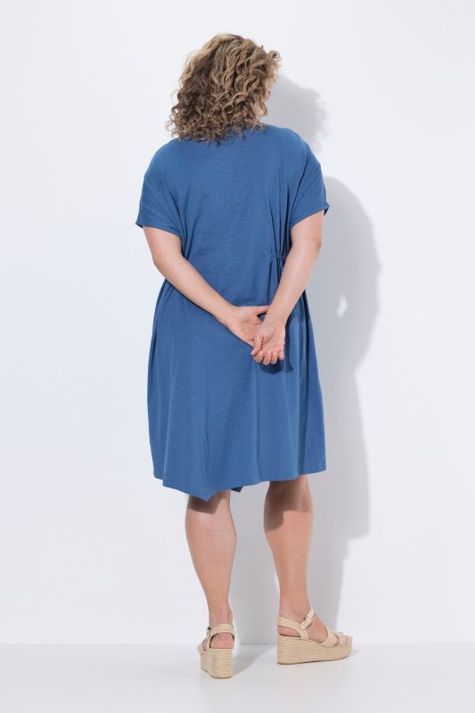 Robe midi en coton bio, col tunisien et manches courtes