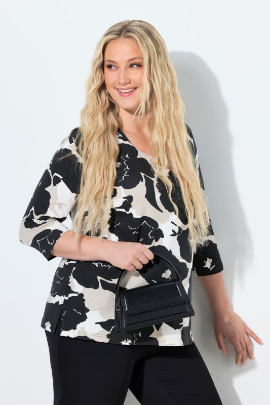 T-shirt à fleurs, décolleté en V et manches&nbsp;3/4, coupe Classic Fit