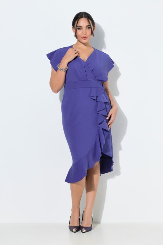 Robe bodycon en jersey, ruchés, manches courtes mancheron et décolleté en V