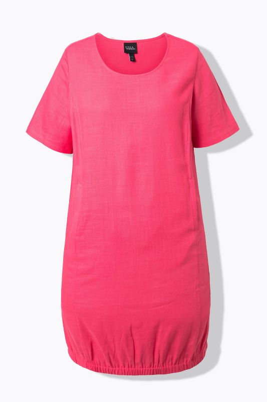 Robe en lin mélangé, avec poches, décolleté rond et manches courtes, coupe évasée