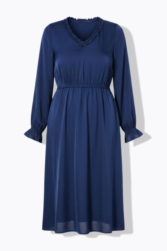 Robe midi coupe trapèze avec ruchés et manches longues