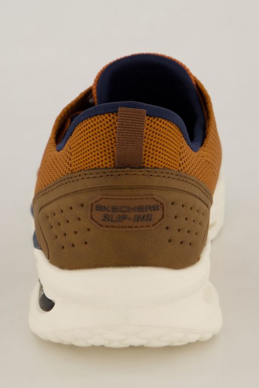 Sneakers Skechers, modèle Slip-in (« qui s’enfile ») - jusqu'à la pointure 48,5