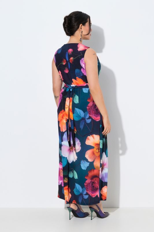 Robe maxi sans manches, motif grandes fleurs et décolleté en V, coupe évasée