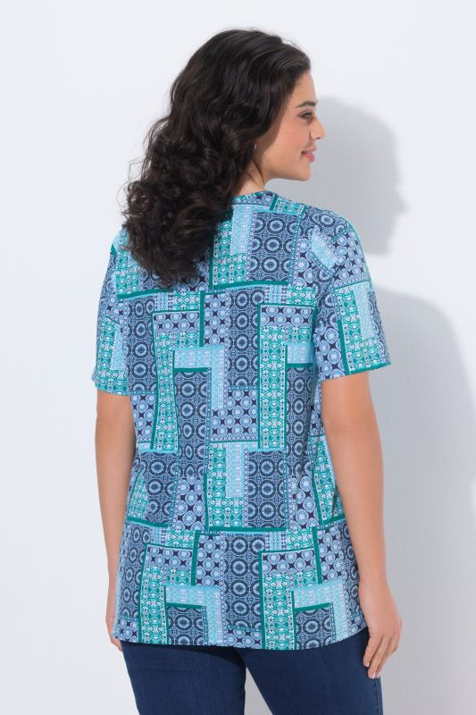 T-shirt à manches courtes, décolleté cœur avec plis fantaisie, coupe évasée