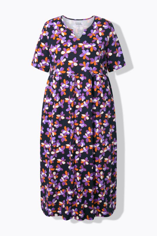 Robe maxi coupe évasée, poches, col tunisien et manches courtes