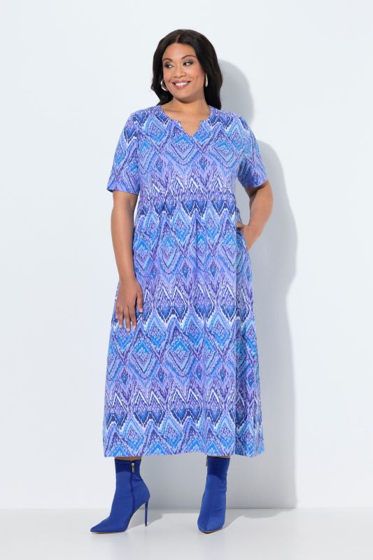 Robe maxi coupe évasée, imprimé, col tunisien et manches courtes