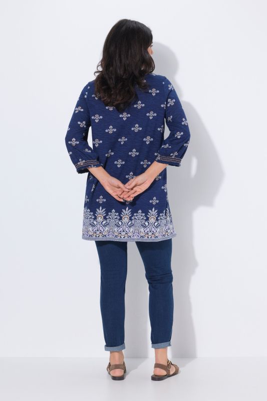 Tunique coupe évasée, col tunisien et manches&nbsp;3/4