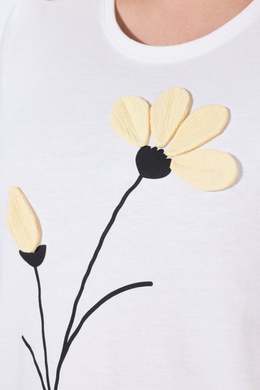 T-shirt à fleurs en coton bio, décolleté rond et manches courtes