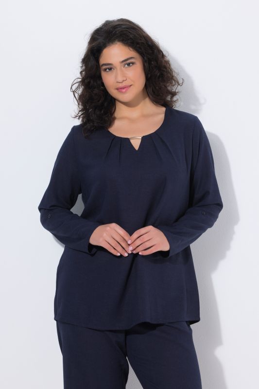 Blouse en lin mélangé, barrette fantaisie, décolleté rond et manches&nbsp;3/4