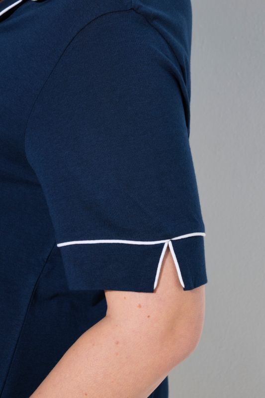 Pyjama en modal mélangé, col à revers et manches courtes, passepoils fantaisie