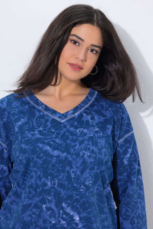 Sweat-shirt motif papillons, col en V et manches longues