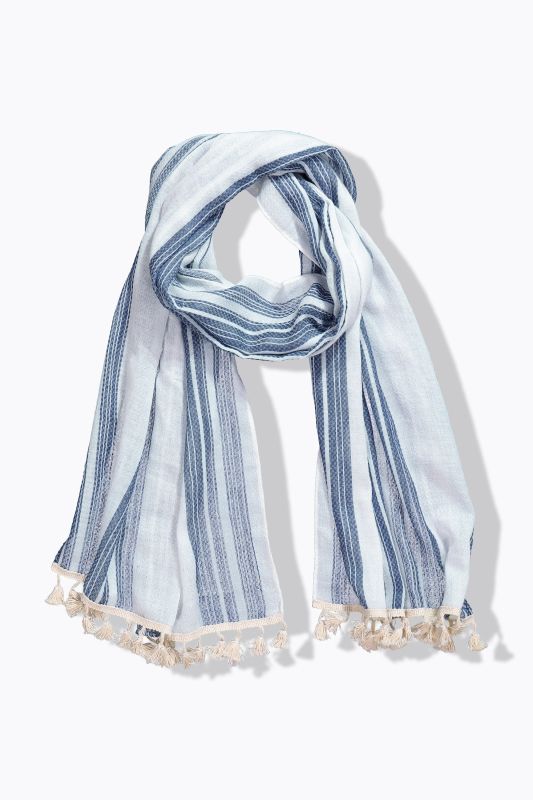 Écharpe en tissu, rayures et pompons