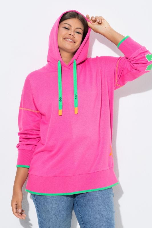 Sweat-shirt à capuche, avec imprimé dans le dos