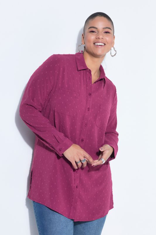 Chemisier droit à manches longues et pois texturés