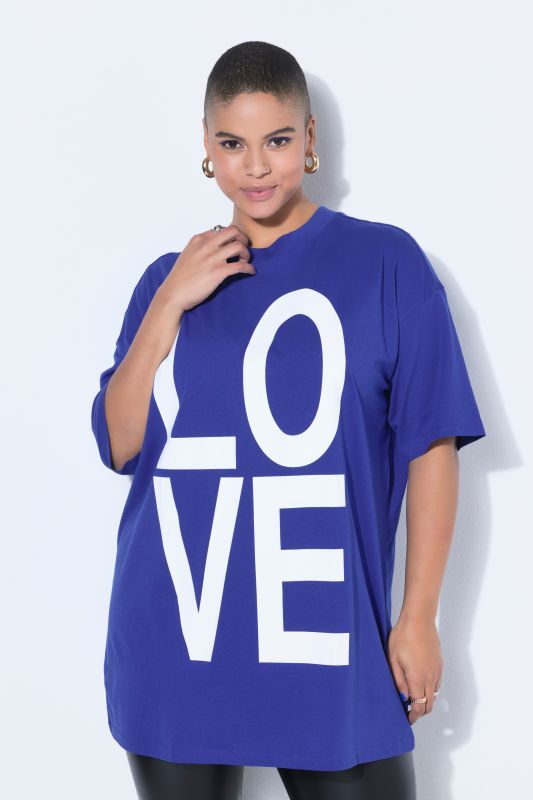 T-shirt oversize à manches courtes. Imprimé LOVE