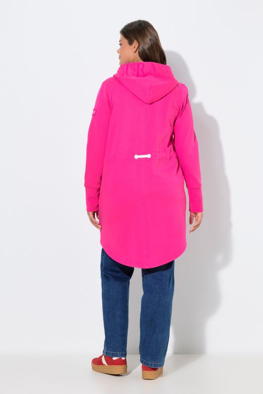 Veste à capuche en molleton. Coupe longue. Cordon de serrage dans la taille. Manches longues