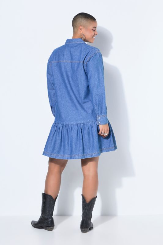 Robe oversize en jean, manches longues et larges et volant à la base