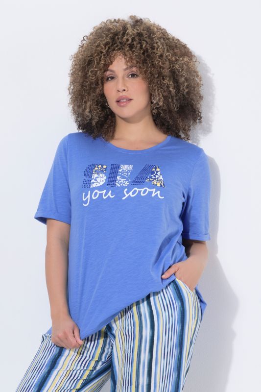 T-shirt avec petits strass fantaisie, décolleté rond et manches courtes, coupe Classic Fit
