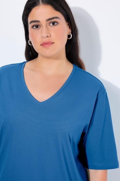 T-shirt coupe Relaxed Fit, décolleté en V et manches courtes