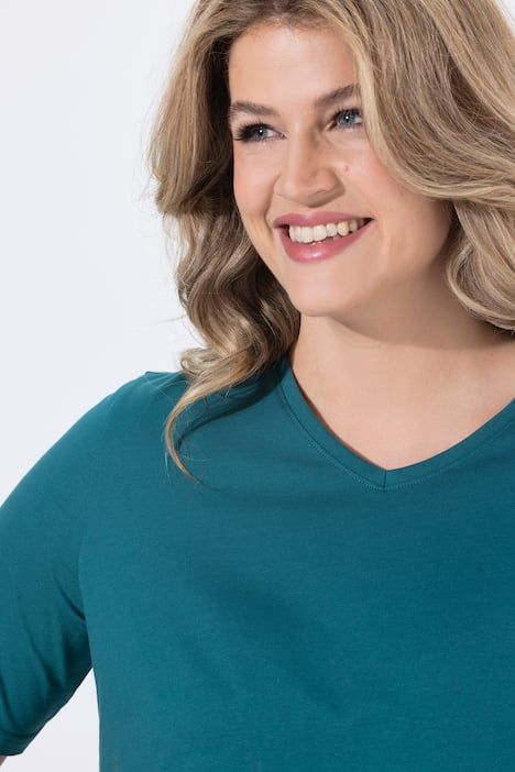 T-shirts en coton bio. Col en V et manches courtes. Lot de 2