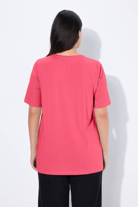 T-shirt en coton bio. Col rond et manches courtes. Coupe évasée