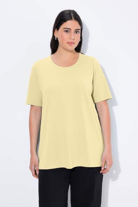 T-shirt en coton bio. Col rond et manches courtes. Coupe évasée