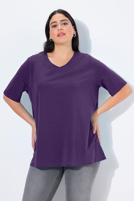 T-shirt à coupe évasée. Décolleté en V et manches courtes