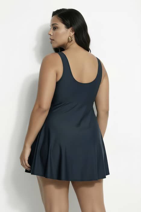 Robe de bain à bonnets souples et armatures. Décolleté cœur. Matière recyclée