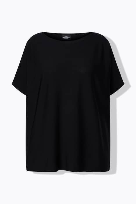 Pull oversize. Encolure bateau et manches chauve-souris