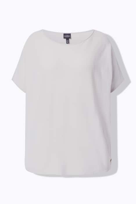 Pull oversize. Encolure bateau et manches chauve-souris