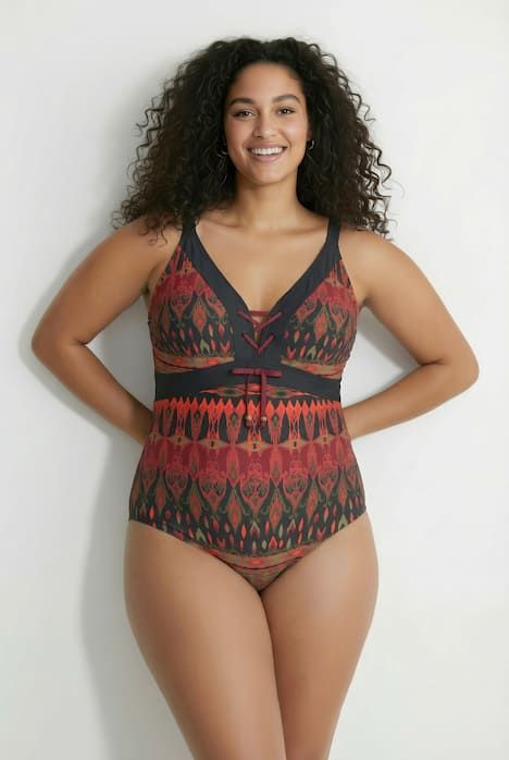 Maillot de bain avec bonnets souples, laçage, matière recyclée